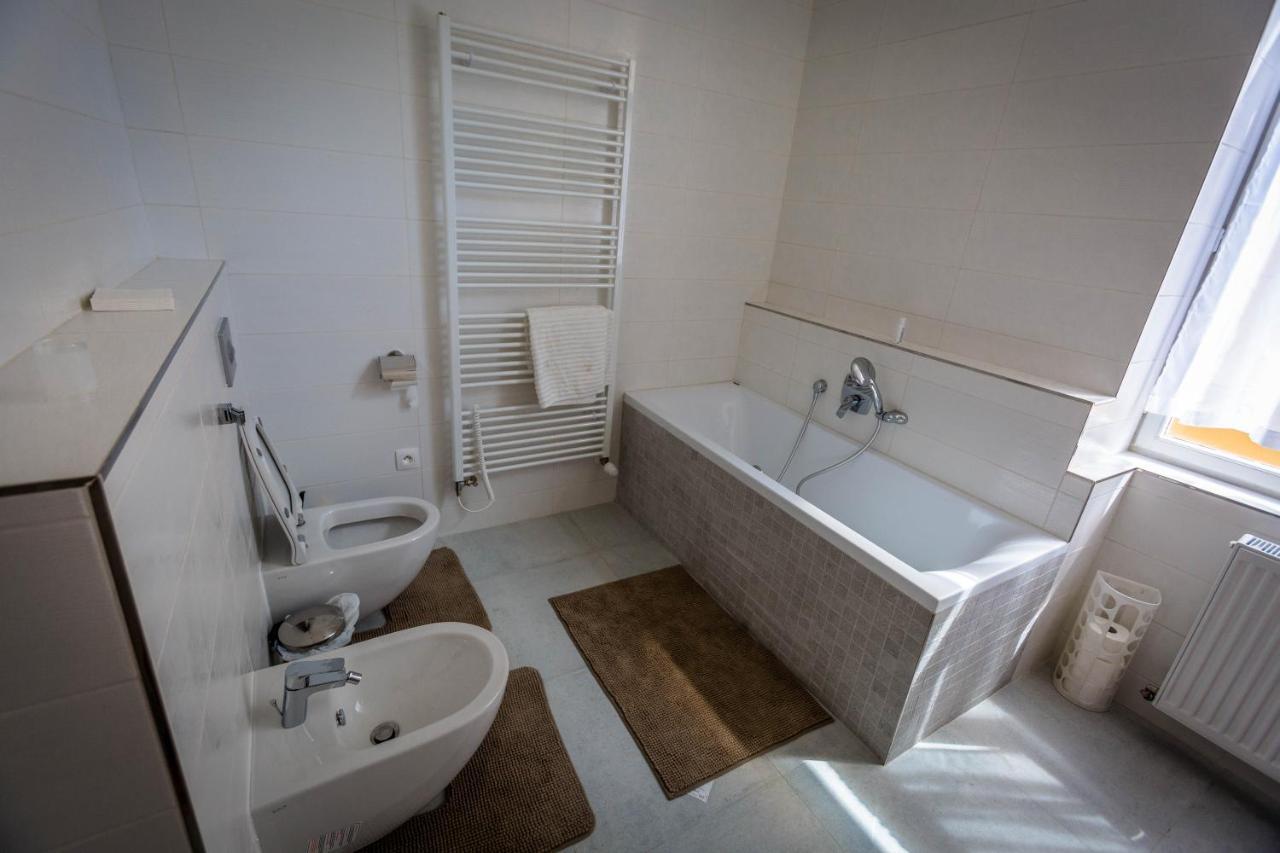 Apartman Lesni Pramen Mariánské Lázně Esterno foto